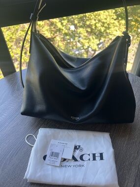 Coach Mott Messenger bag 33 in black